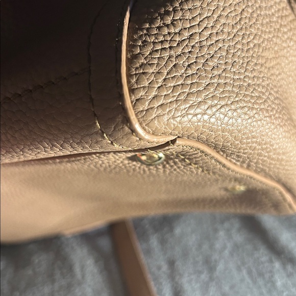 Salvatore Ferragamo Handbag - Picture 7 of 12